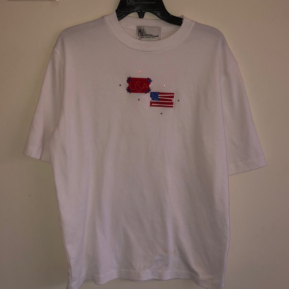 MiLi designs American Tee